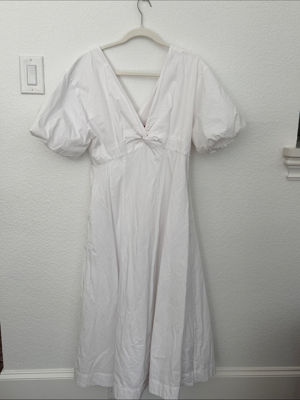 NWOT Staud White V-Neck Puff Sleeve Midi Dress
